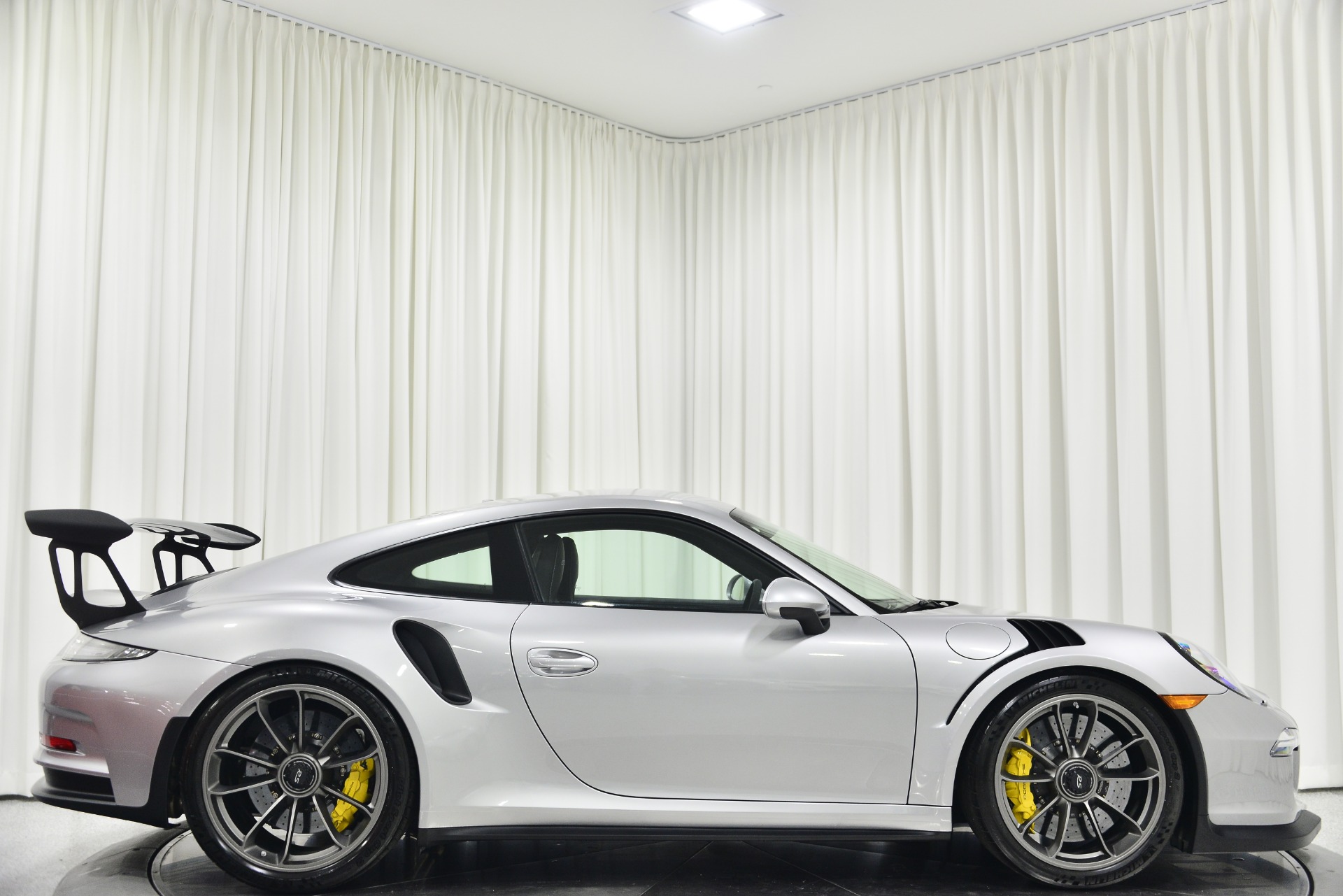 Porsche 911 GT3 RS – Miami Exotic Auto Racing