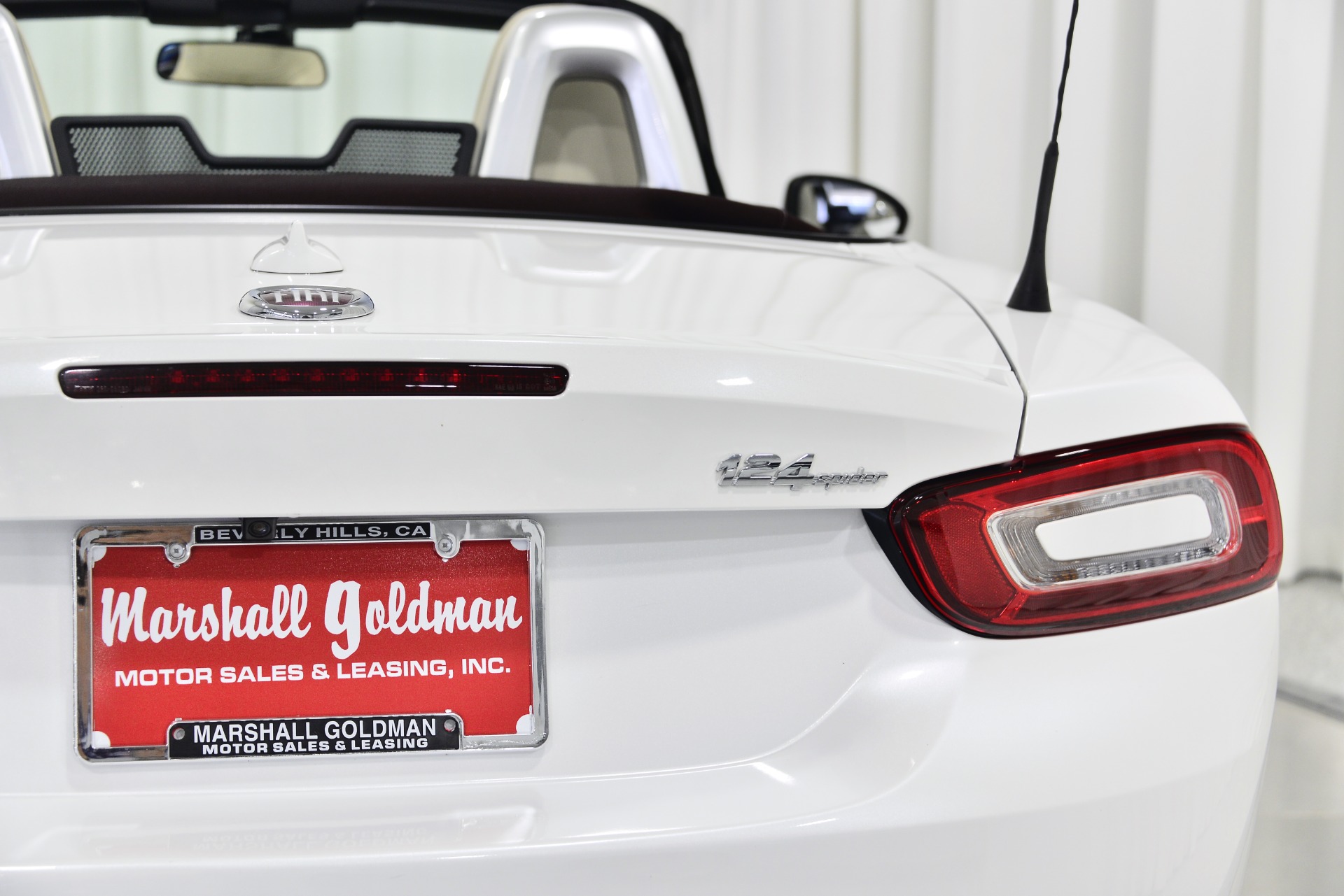 Used 18 Fiat 124 Spider Lusso Red Top For Sale Sold Marshall Goldman Motor Sales Stock Bmdaft