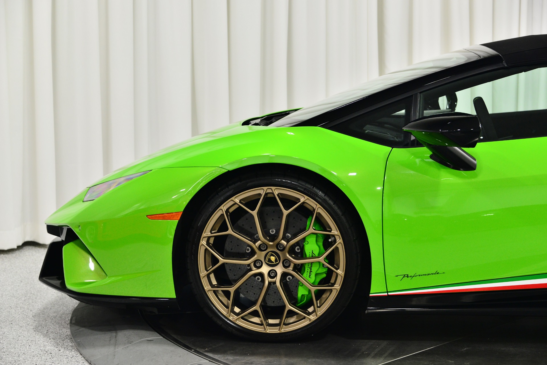 Used 2019 Lamborghini Huracan LP 640-4 Performante Spyder For Sale (Sold)