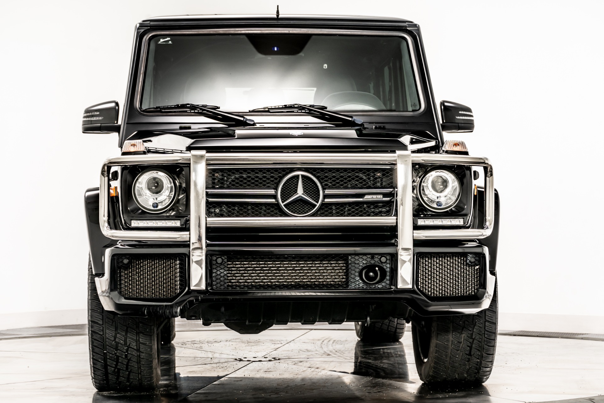 Mercedes G63 AMG - Midway Car Rental