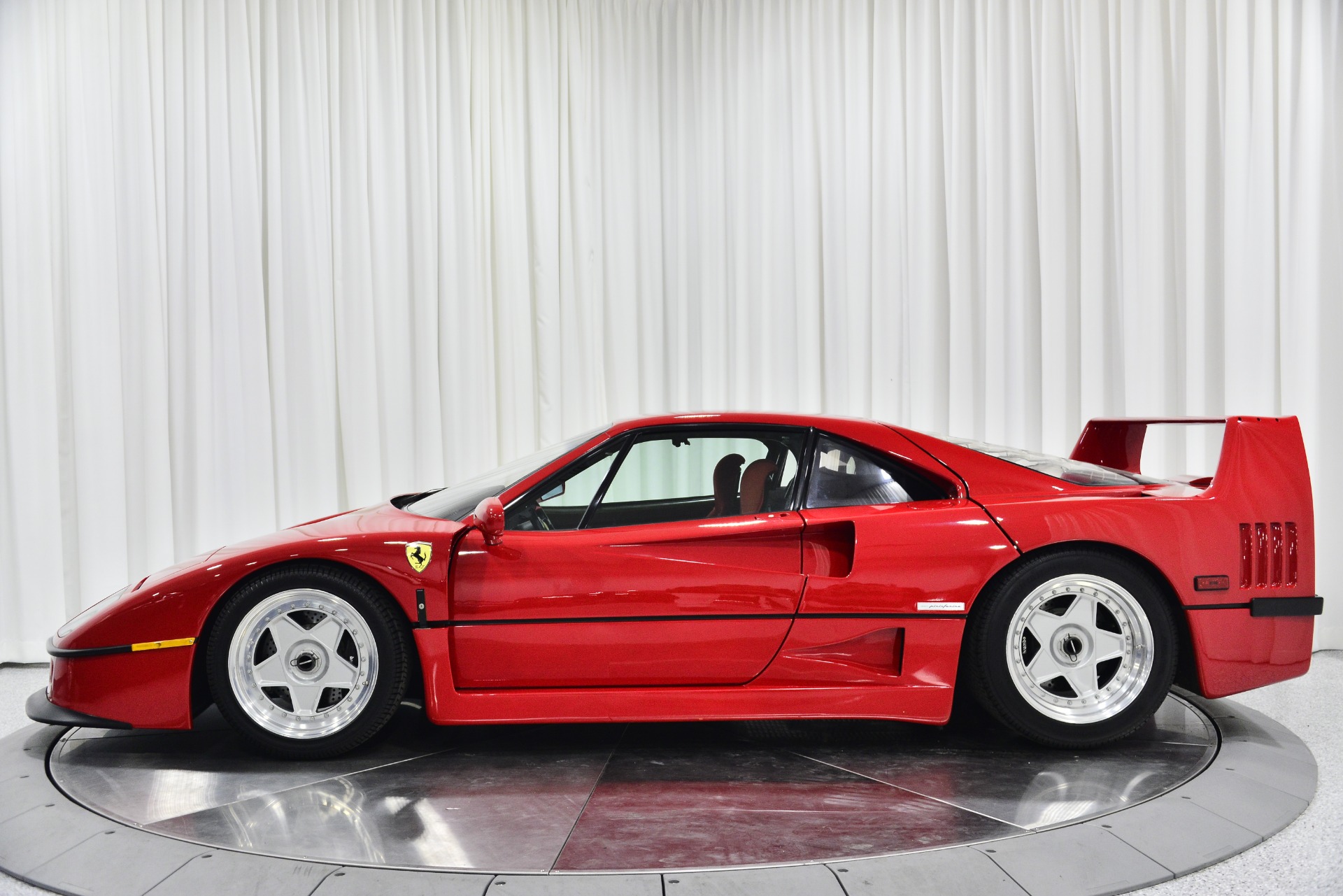 Used 1990 Ferrari F40 For Sale (Sold)  Marshall Goldman Motor Sales Stock  #B20327