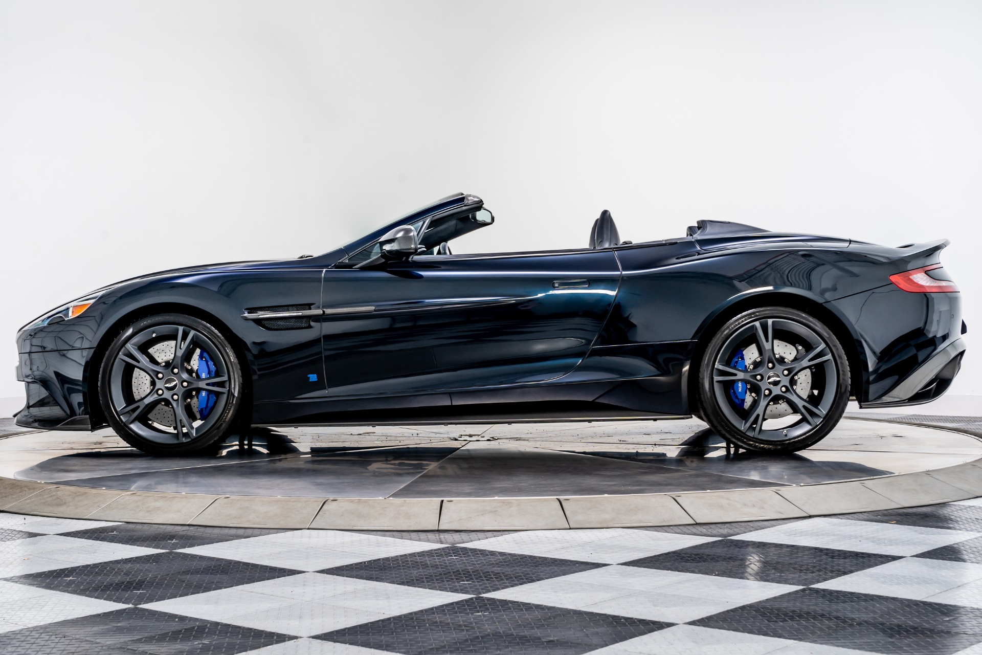 Used 2018 Aston Martin Vanquish S Volante Tom Brady Signature Edition For  Sale (Sold)