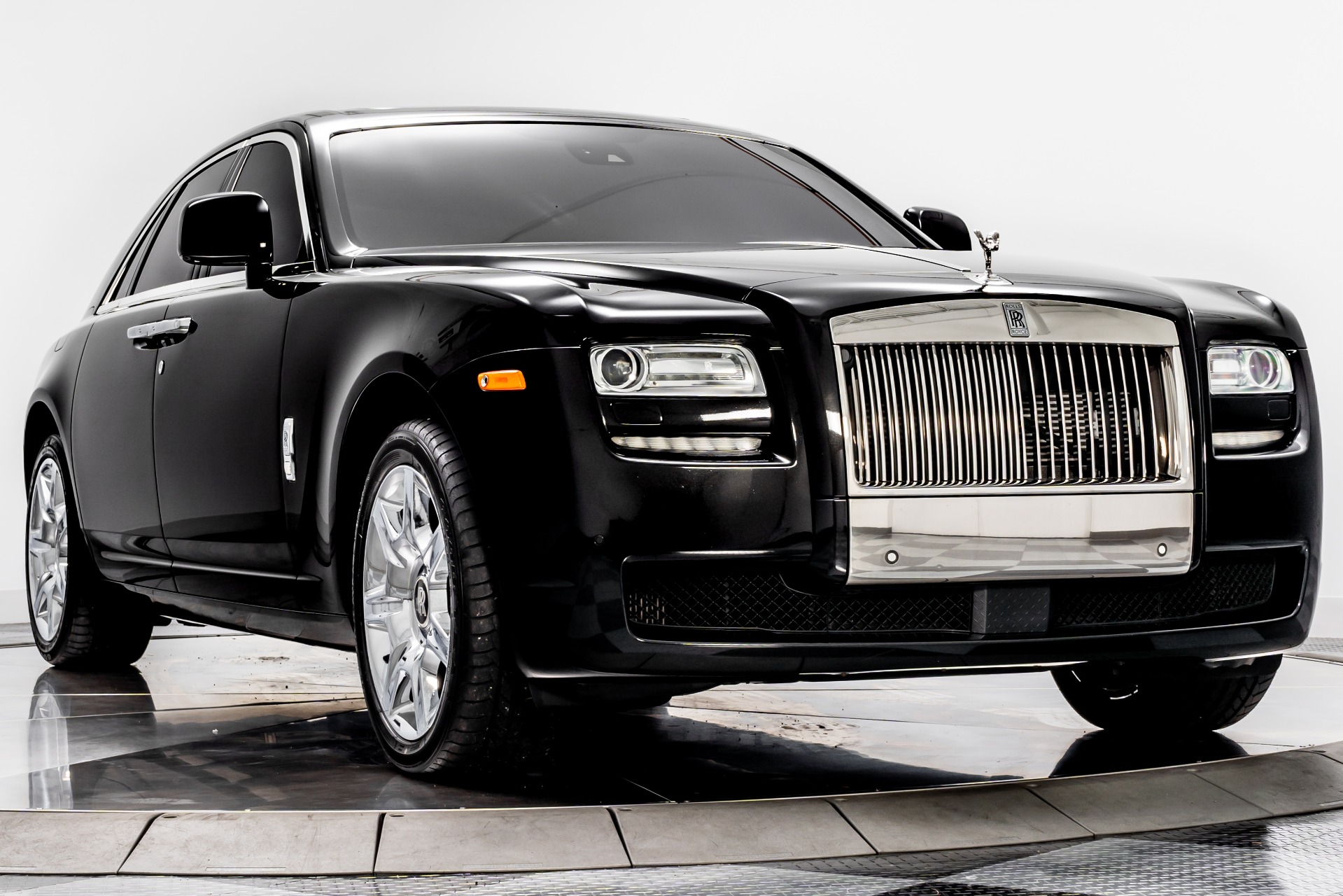 First Drive: 2011 Rolls-Royce Ghost
